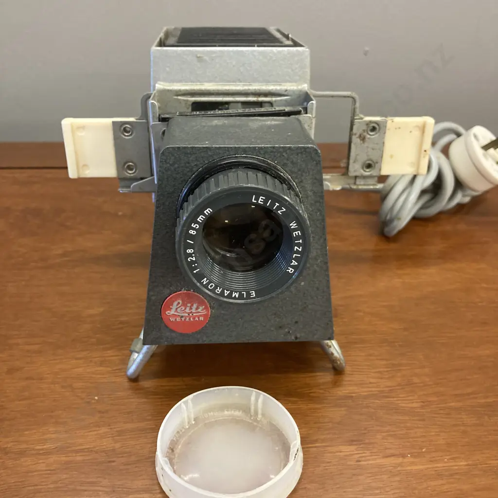 Original Vintage Leitz Wetzlar Pradix Slide Projector.  Leitz Wetzlar Film Roll Film & Film Image 1++